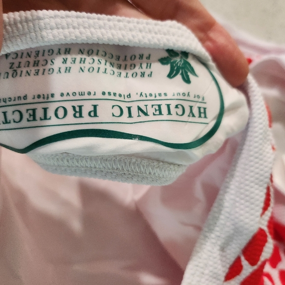 ALEXANDRA MIRO WHITNEY STRUCTURED ONE PIECE SWIMSUIT IN RED GIRAFFE - Picture 7 of 9